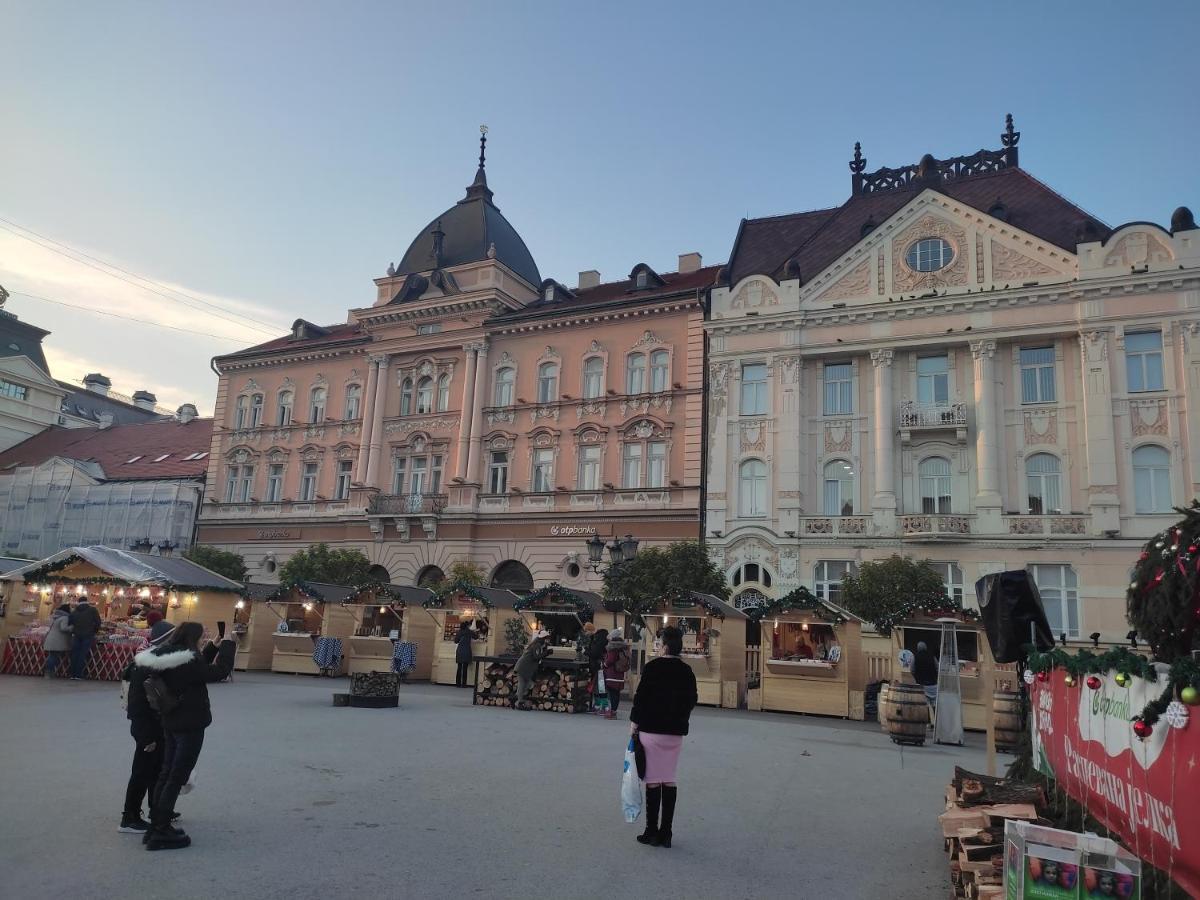 Appartamento Woody Novi Sad Esterno foto