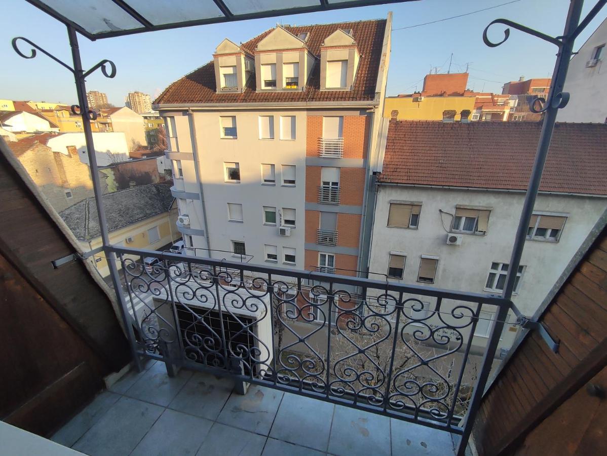 Appartamento Woody Novi Sad Esterno foto
