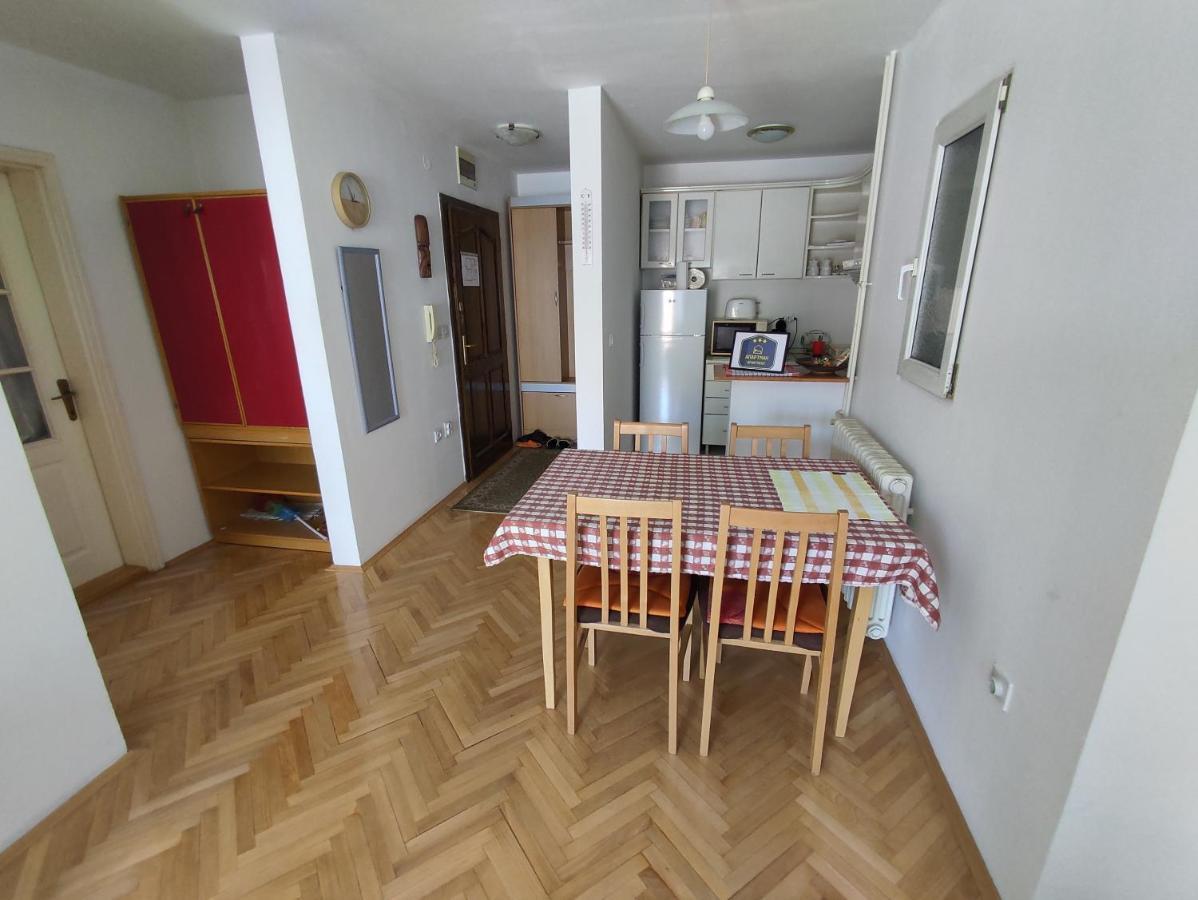 Appartamento Woody Novi Sad Esterno foto